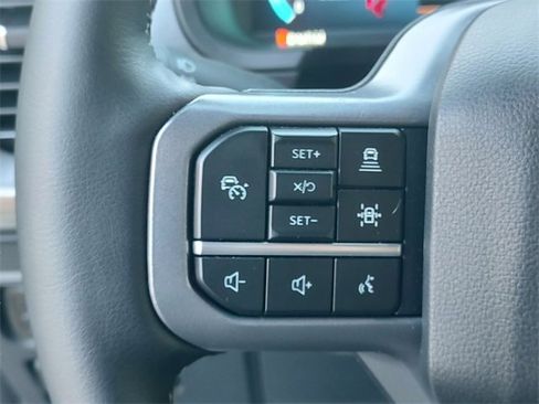 Used 2025 Ford F150 Lariat image 24