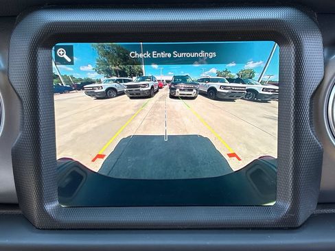 Used 2022 Jeep Gladiator Rubicon w/ LED Lighting Group AWD/4WD image 20