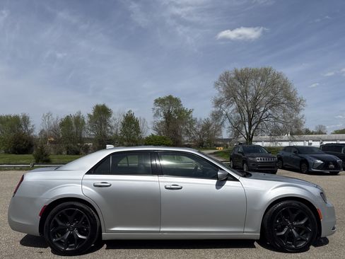 Used 2023 Chrysler 300 S RWD image 2