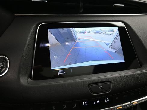 Used 2019 Cadillac XT4 Premium Luxury AWD/4WD image 38