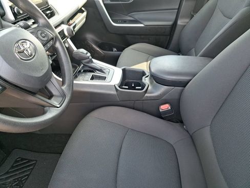 Used 2025 Toyota RAV4 LE FWD image 18