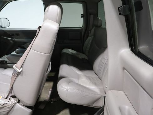 Used 2000 Chevrolet Silverado 1500 LT w/ Off-Road Chassis Pkg AWD/4WD image 18