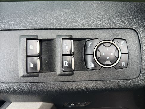 Used 2018 Ford F150 Raptor w/ Equipment Group 802A Luxury AWD/4WD image 19