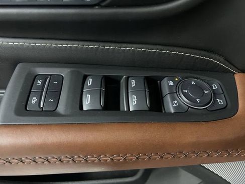 Certified 2024 GMC Yukon Denali Ultimate AWD/4WD image 24