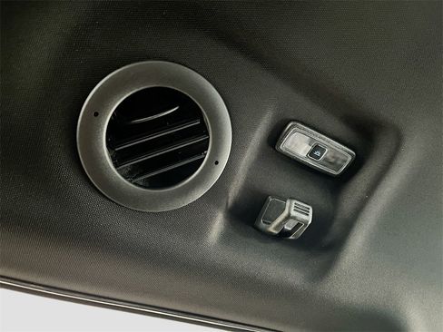 Used 2022 Ford Explorer ST-Line image 26