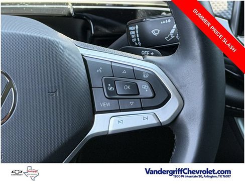 Used 2024 Volkswagen Atlas Cross Sport SEL Premium R-Line AWD/4WD image 14