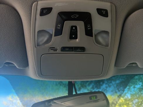Used 2012 Toyota Sienna XLE w/ XLE Navigation Pkg FWD image 27
