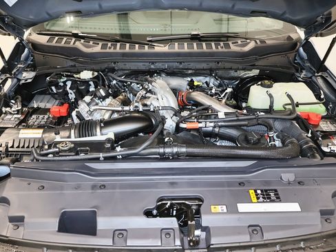 New 2025 Ford F350 Platinum w/ FX4 Off-Road Package image 38