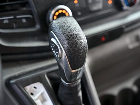 Used 2020 Ford Transit 250 148 High Roof Extended image 18