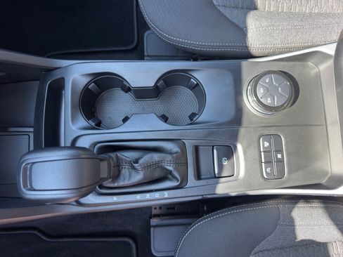 Used 2025 Ford Ranger XL image 13