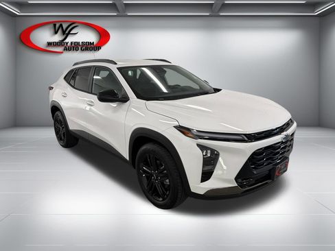 New 2026 Chevrolet Trax ACTIV FWD image 3