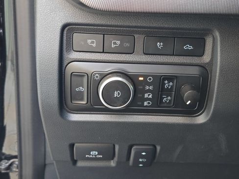 Used 2024 Ford F250 Platinum AWD/4WD image 24