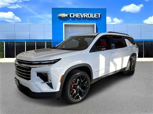 New 2026 Chevrolet Traverse LT w/ LPO, Floor Liner Package image 5