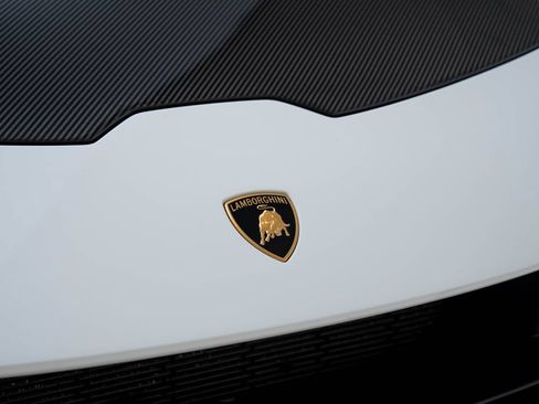 Used 2023 Lamborghini Huracan Tecnica RWD image 44