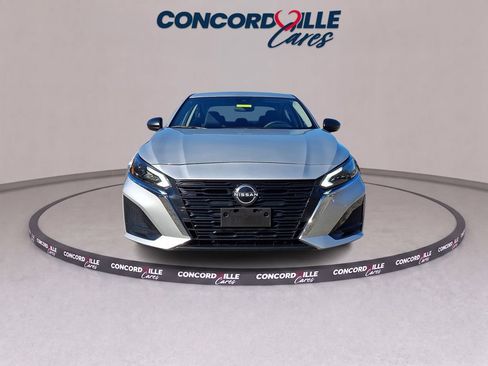 Used 2024 Nissan Altima 2.5 S FWD image 2