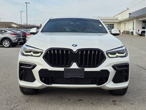 Used 2022 BMW X6 xDrive40i w/ M Sport Package image 2