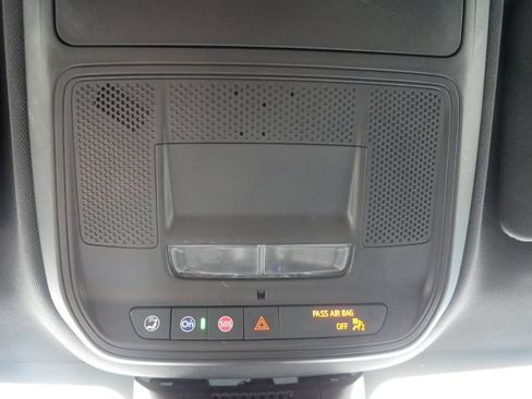 Used 2025 Chevrolet Equinox LT w/ Convenience Package II AWD/4WD image 19