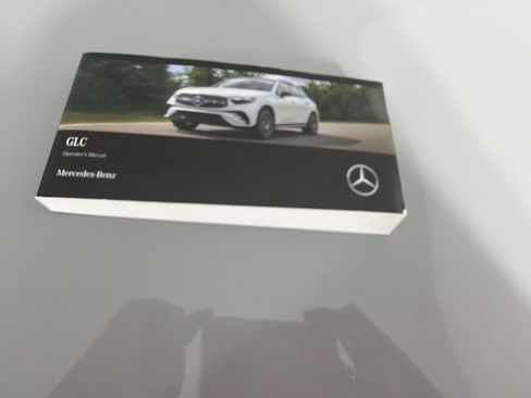 Used 2025 Mercedes-Benz GLC 350e 4MATIC image 44