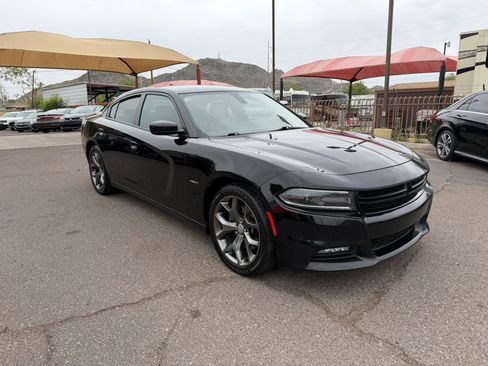 Used 2015 Dodge Charger R/T w/ Plus Group image 3