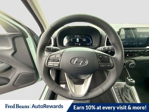 New 2025 Hyundai Venue SEL image 12