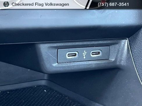 Used 2024 Volkswagen Jetta S image 39