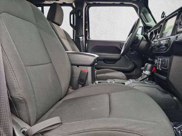 Used 2023 Jeep Gladiator Sport AWD/4WD image 21