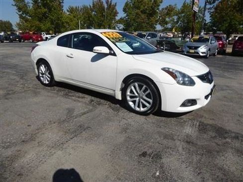 Used 2012 Nissan Altima 3.5 SR image 5