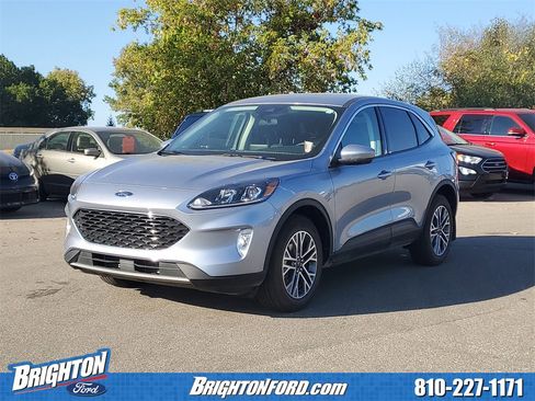 Used 2022 Ford Escape SEL w/ Class II Trailer Tow Package image 2