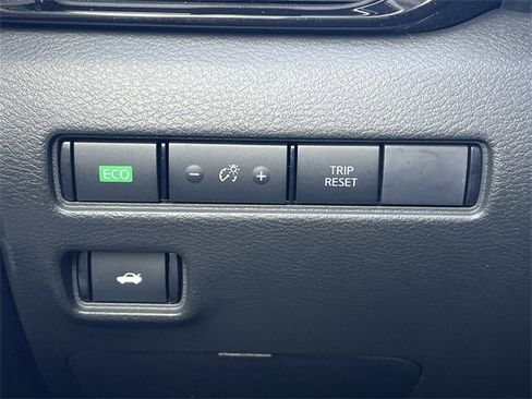 Certified 2024 Nissan Sentra SR image 14