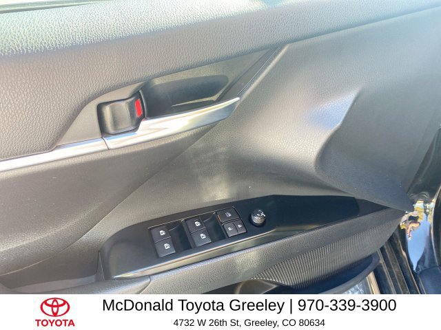 Used 2020 Toyota Camry SE FWD image 13
