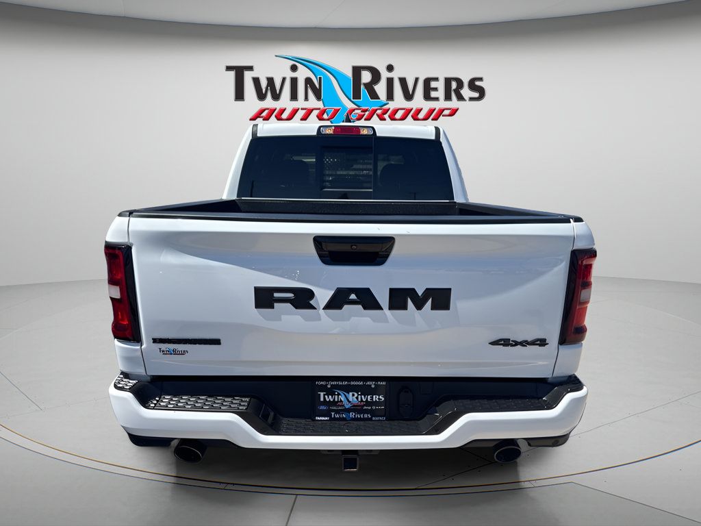 Used 2025 RAM 1500 Big Horn AWD/4WD image 3