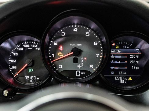 Used 2018 Porsche Macan S image 20