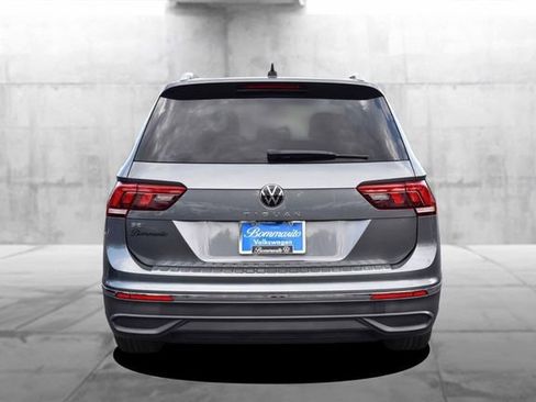 Certified 2023 Volkswagen Tiguan SE w/ Panoramic Sunroof Package FWD image 6