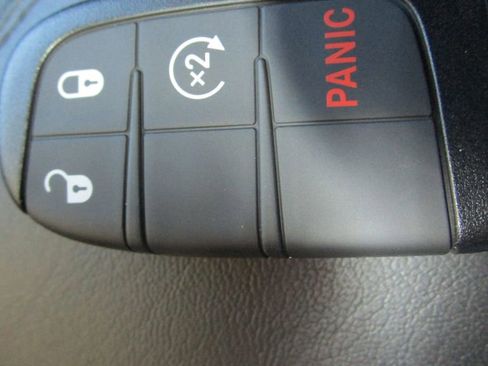 New 2026 Jeep Compass Latitude image 36