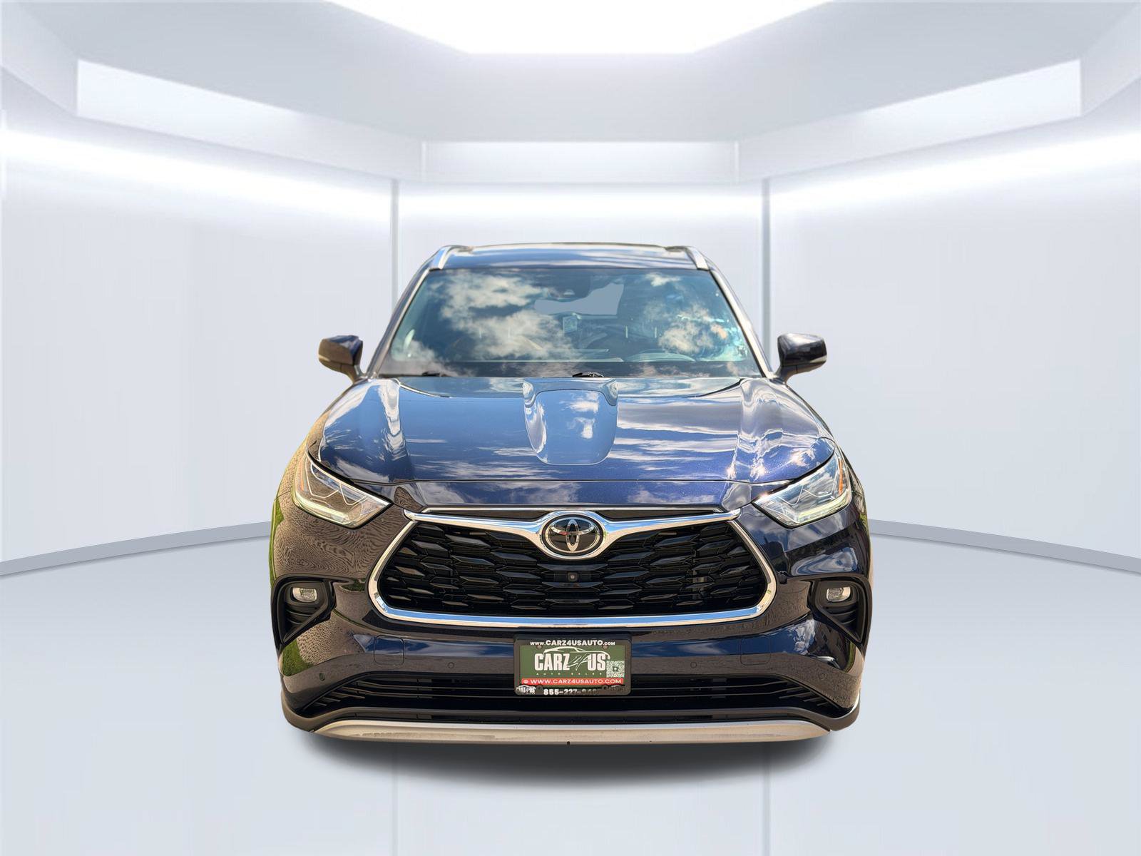 Used 2021 Toyota Highlander Platinum AWD/4WD image 2