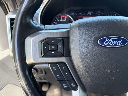 Used 2022 Ford F450 Platinum w/ FX4 Off-Road Package image 29