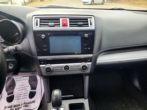 Used 2015 Subaru Outback 2.5i Premium image 16