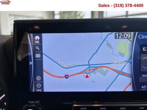 Used 2022 Toyota Highlander Platinum AWD/4WD image 17