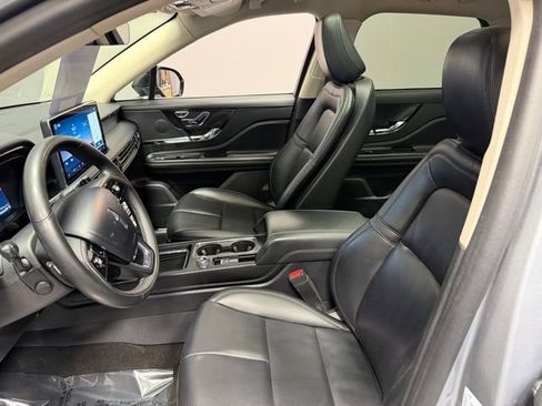 Used 2023 Lincoln Corsair AWD w/ Equipment Group 101A image 16