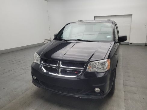 Used 2019 Dodge Grand Caravan SXT FWD image 15