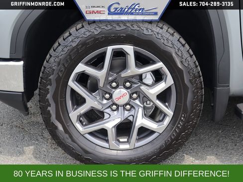 New 2026 GMC Sierra 1500 SLT w/ SLT Premium Plus Package AWD/4WD image 11