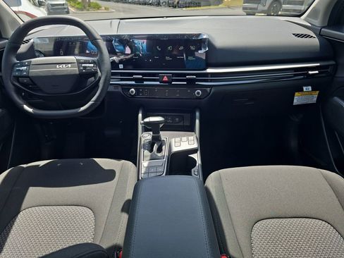 New 2026 Kia Sportage LX FWD image 12