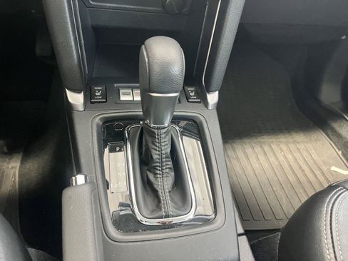 Used 2018 Subaru Forester 2.5i Touring AWD/4WD image 34