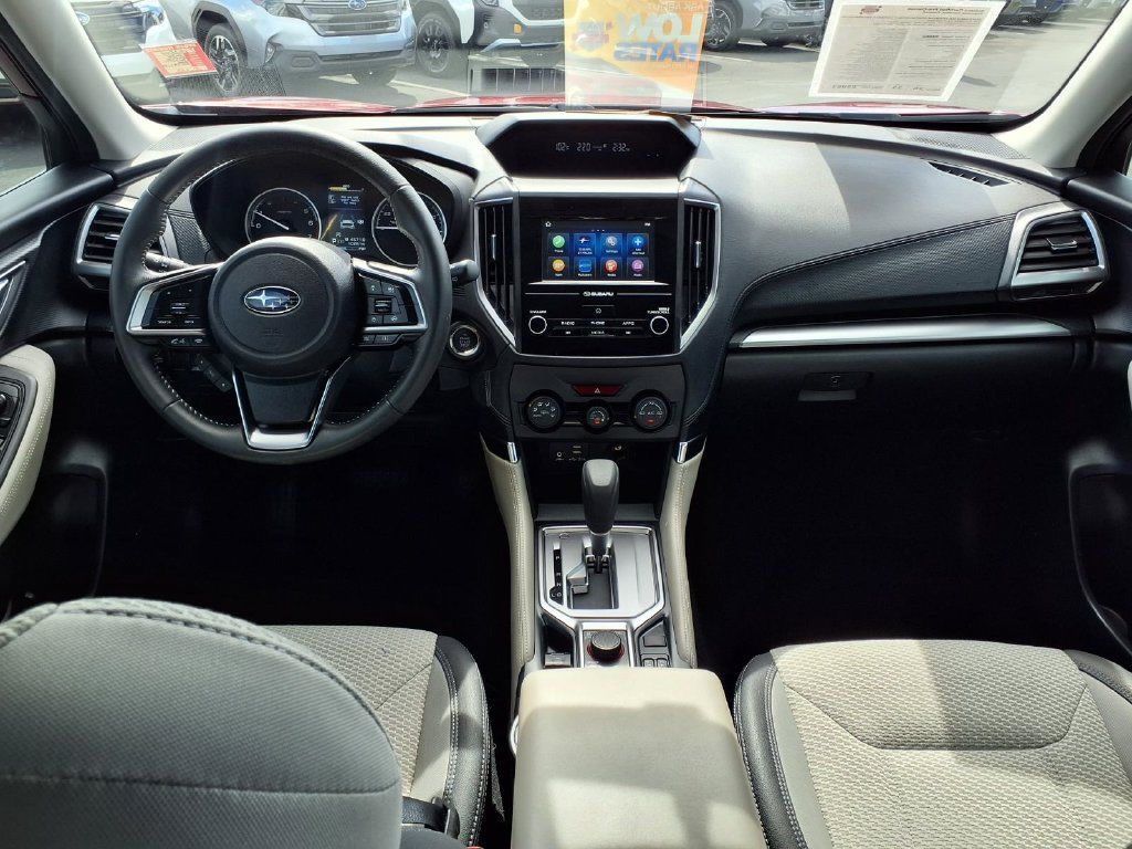 Certified 2024 Subaru Forester Premium AWD/4WD image 2