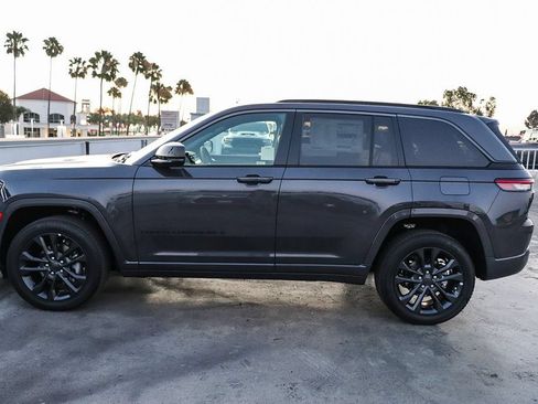 New 2026 Jeep Grand Cherokee Limited AWD/4WD image 14