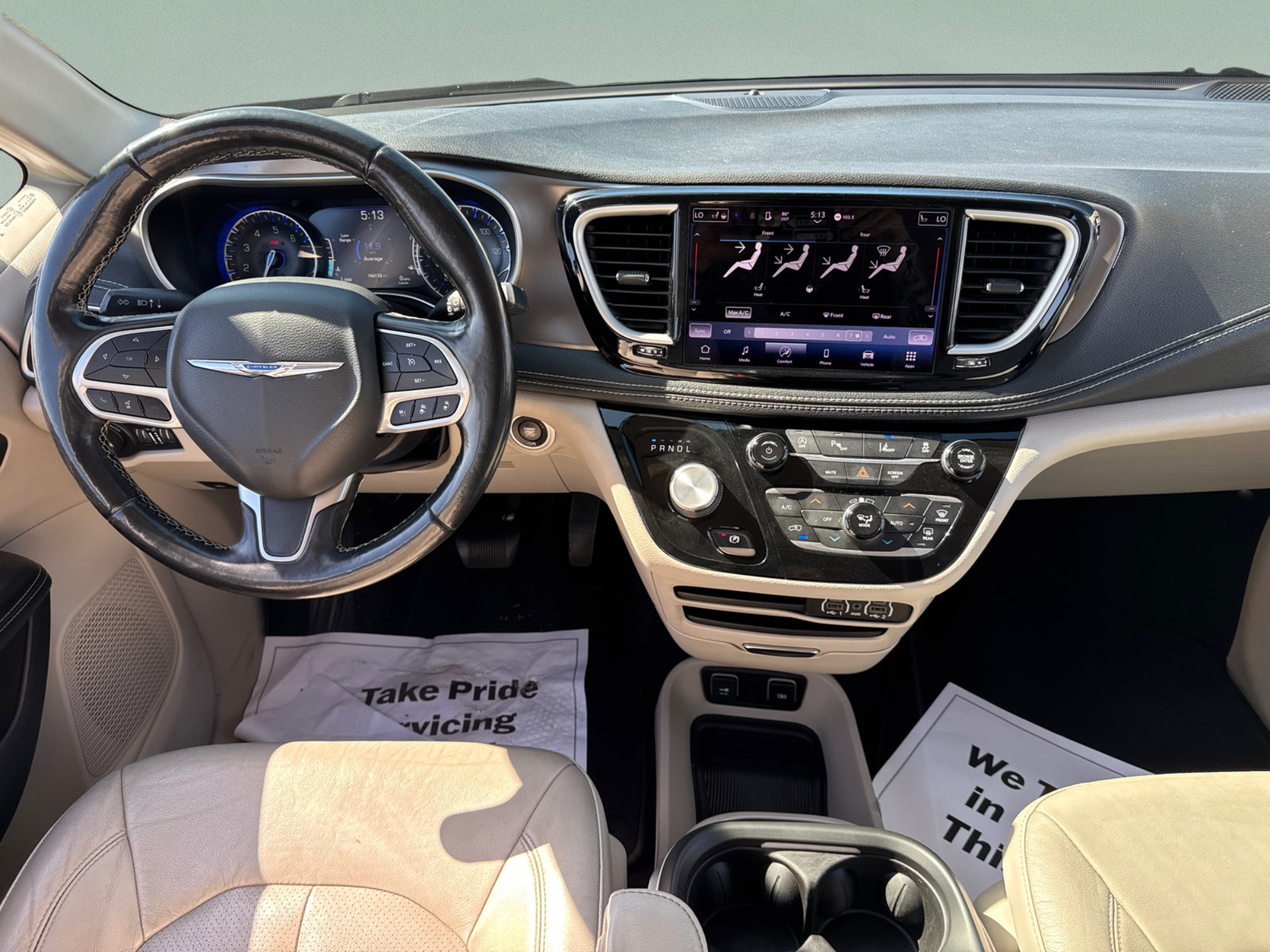 Used 2021 Chrysler Pacifica Touring-L FWD image 16