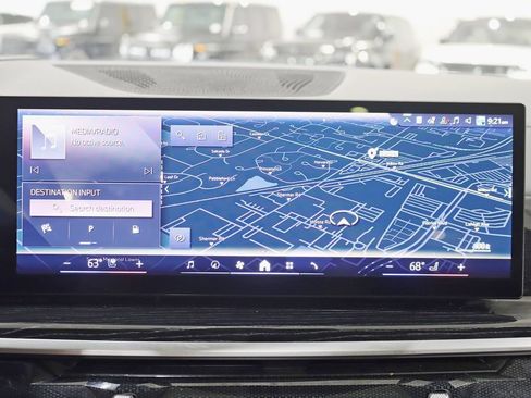 Used 2024 BMW X7 xDrive40i w/ M Sport Package AWD/4WD image 17