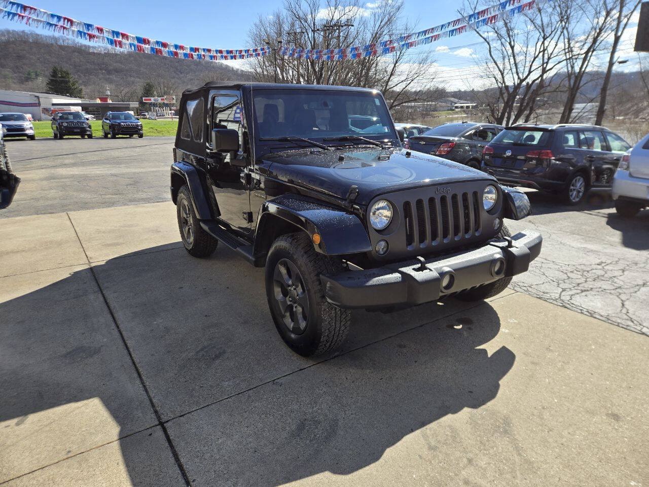 Used 2017 Jeep Wrangler Sport AWD/4WD image 2