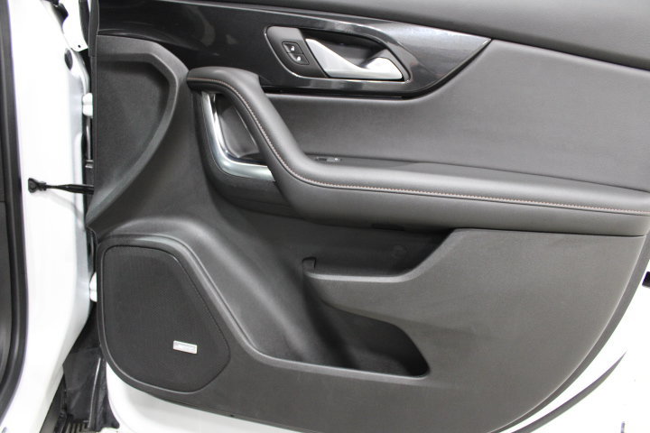 Used 2022 Chevrolet Blazer Premier w/ Enhanced Convenience Package AWD/4WD image 26