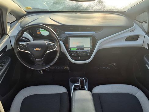 Used 2021 Chevrolet Bolt LT image 3